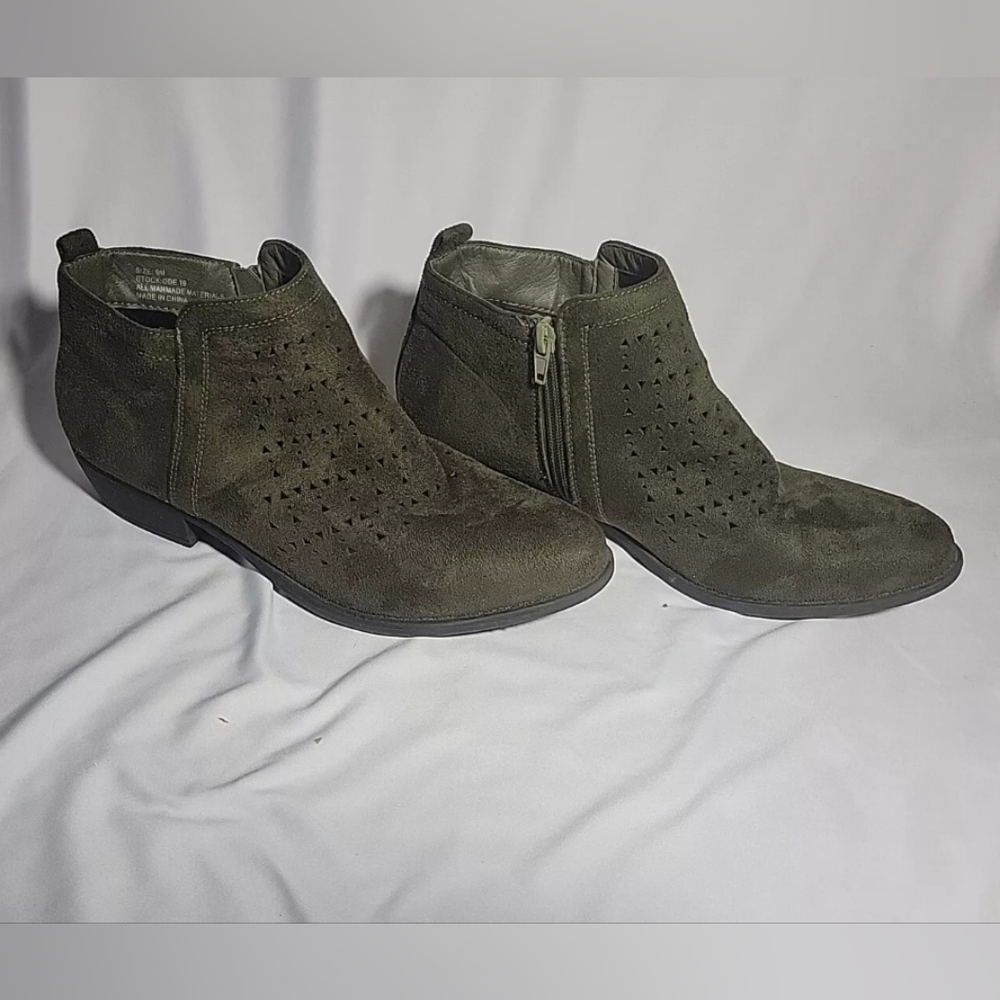 Ingaro Womens Suede Leather Ankle Booties Dark Olive Green Size 9M